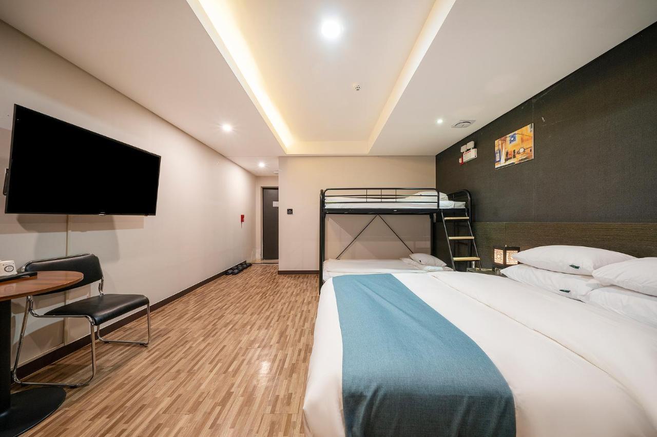 Suwon Dono1796 Hotel Esterno foto