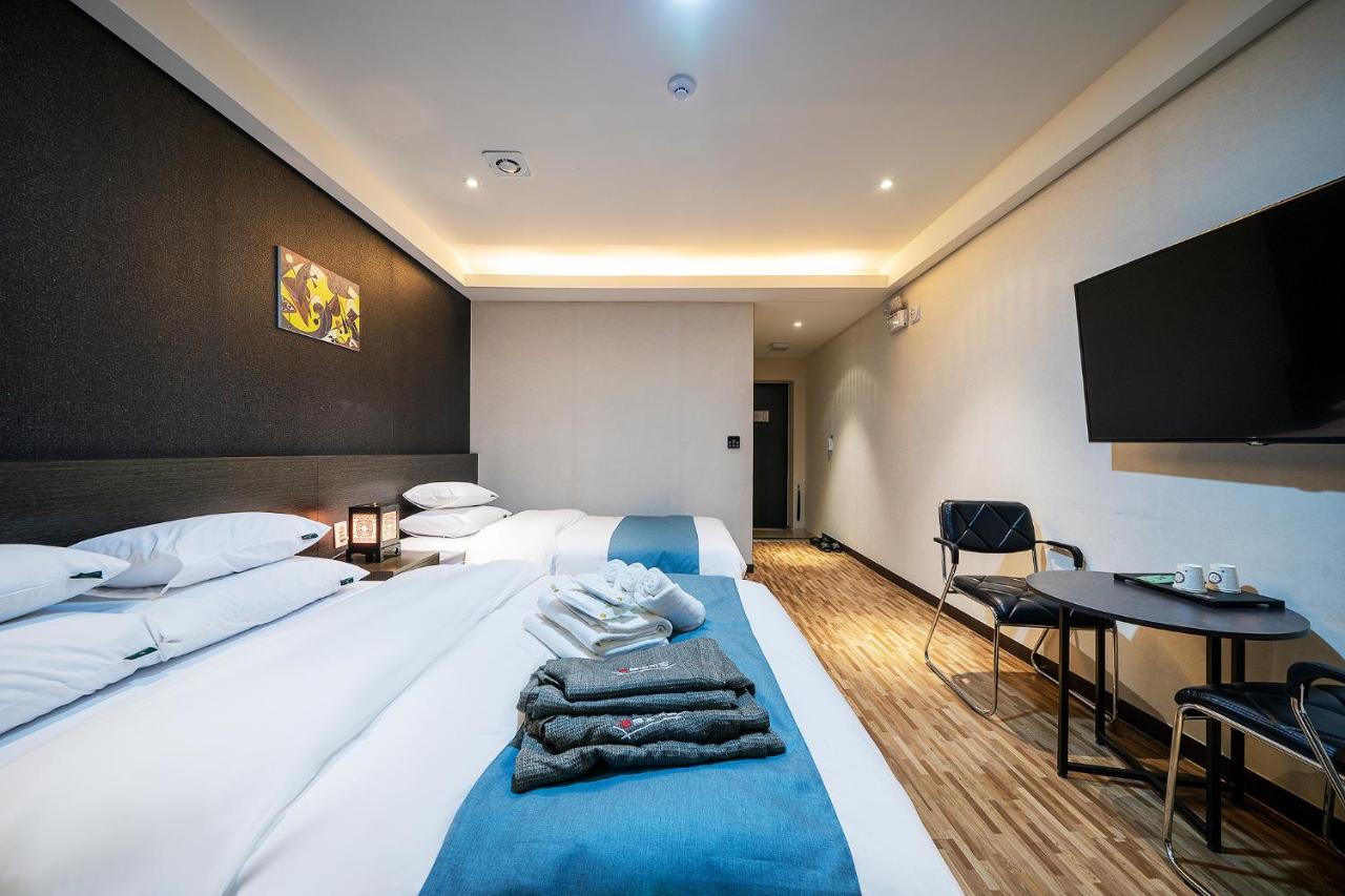 Suwon Dono1796 Hotel Esterno foto